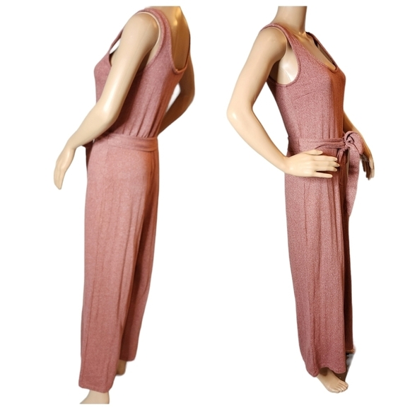 Gap pink ribbed knit sleeveless belted wideleg cropped jumpsuit. Size small. - Picture 10 of 15